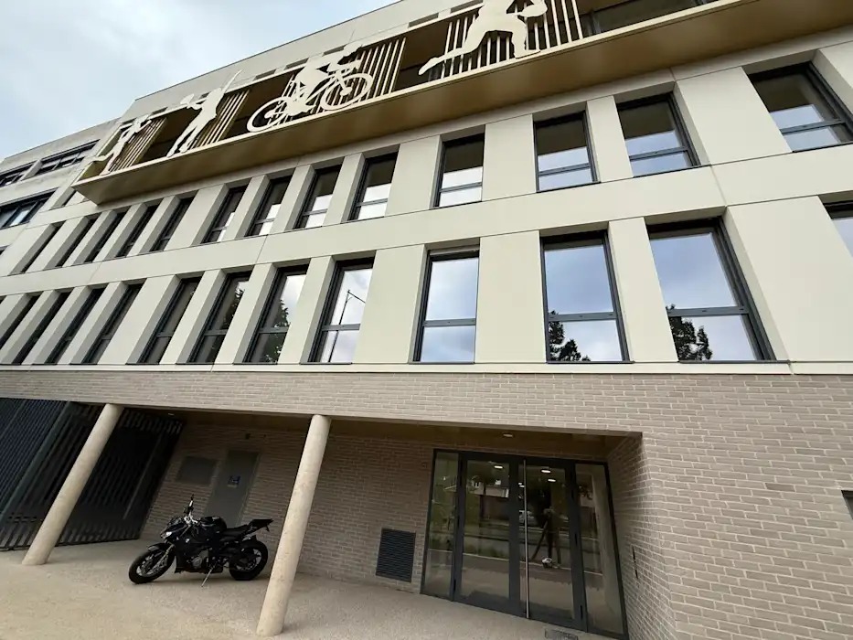 Façade de la Maison Médicale du Sport, 81 boulevard de l'Europe à Rouen